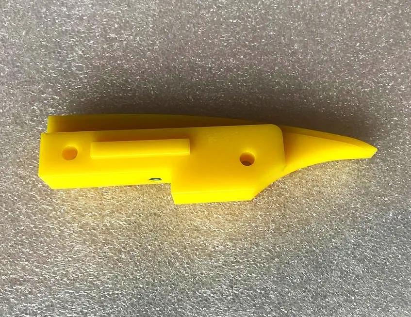(2981792-0000) Chain Guide