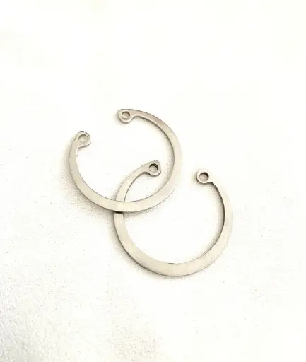 [315753-0124] RETAINING RING FOR BORE DIN 472 35 SS